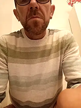 Snapshot of jonyfree1978 chatting on October 26, 10:04 pm jonyfree1978 online show from October 26, 10:04 pm