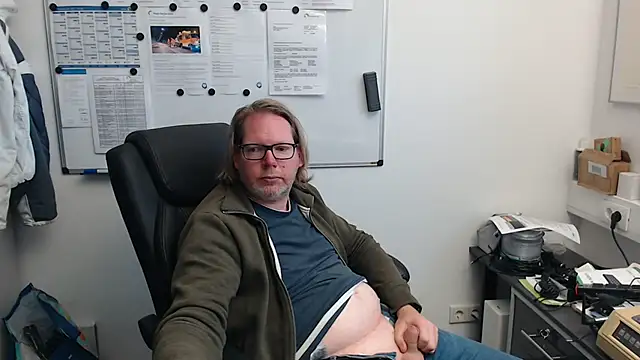 Snapshot of VSteph chatting on September 24, 12:08 pm VSteph online show from September 24, 12:08 pm