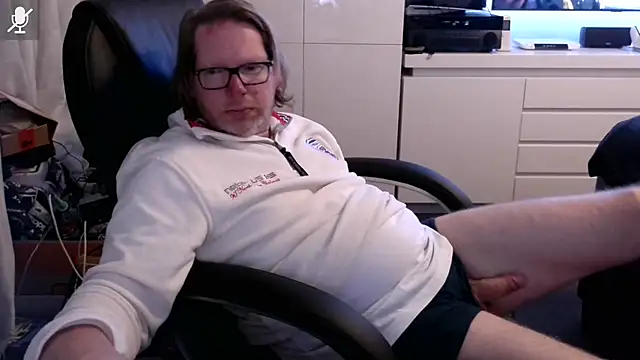 Snapshot of VSteph chatting on September 25, 8:34 pm VSteph online show from September 25, 8:34 pm