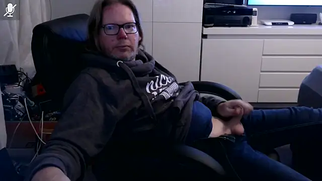 Snapshot of VSteph chatting on October 28, 6:10 pm VSteph online show from October 28, 6:10 pm