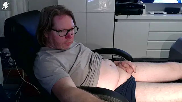 Snapshot of VSteph chatting on November 7, 9:37 pm VSteph online show from November 7, 9:37 pm