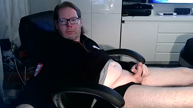 Snapshot of VSteph chatting on November 18, 10:25 pm VSteph online show from November 18, 10:25 pm