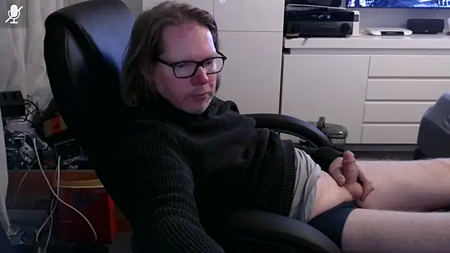 Snapshot of VSteph chatting on December 1, 1:32 am VSteph online show from December 1, 1:32 am