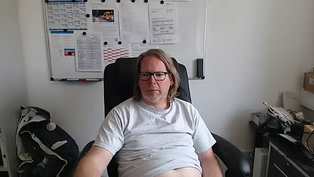 Snapshot of VSteph chatting on July 22, 12:08 pm VSteph online show from July 22, 12:08 pm