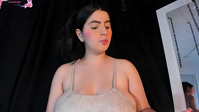 AnithaaYork online show from June 13, 8:51 pm