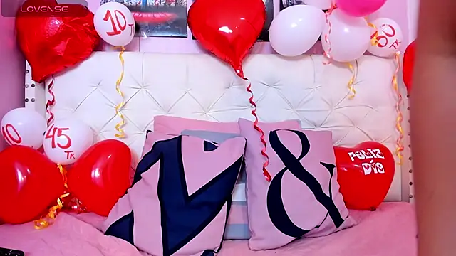 Snapshot of alice__tylor chatting on February 18, 11:55 am alice tylor online show from February 18, 11:55 am