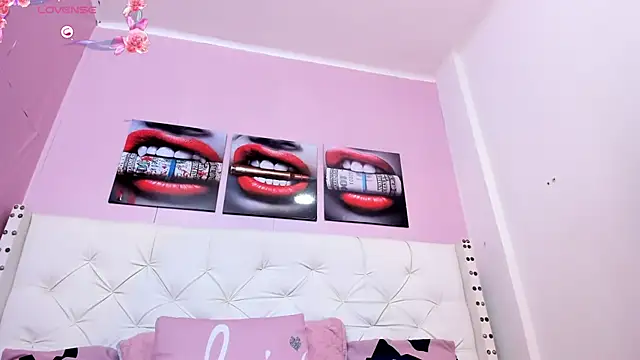 Snapshot of alice__tylor chatting on February 25, 11:41 am alice tylor online show from February 25, 11:41 am