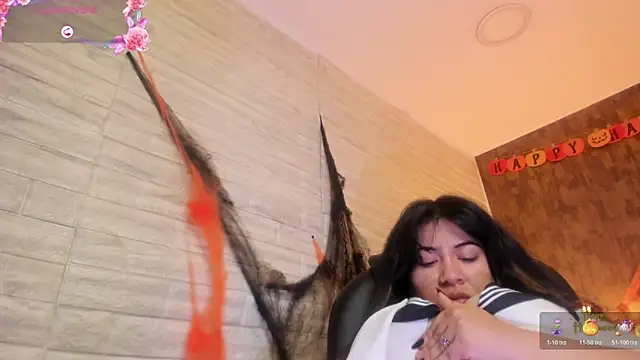 Snapshot of alice__tylor chatting on October 28, 9:24 am alice tylor online show from October 28, 9:24 am