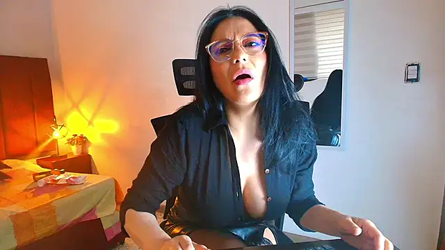 Zuzana21 online show from October 3, 12:57 pm