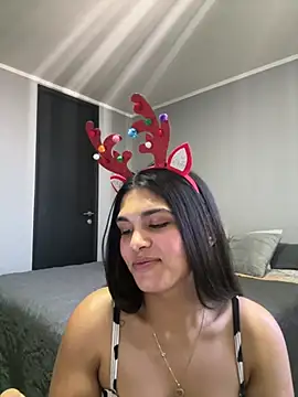 Snapshot of sc4ry_girl1 chatting on December 18, 7:41 pm sc4ry girl1 online show from December 18, 7:41 pm