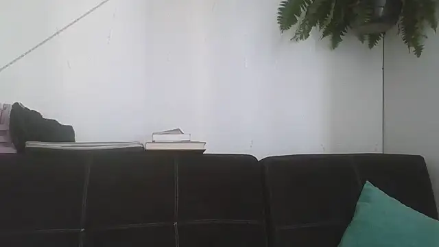 Snapshot of Tiramisu89 chatting on January 14, 10:03 pm Tiramisu89 online show from January 14, 10:03 pm