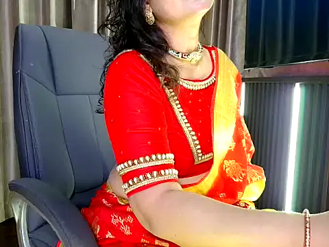 Snapshot of fabdemira chatting on May 25, 6:14 pm fabdemira online show from May 25, 6:14 pm