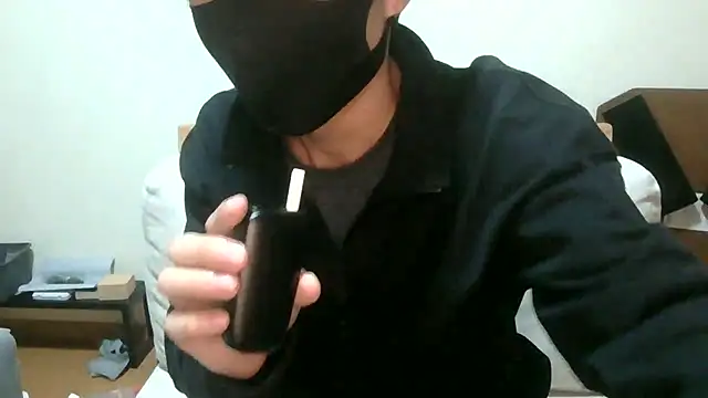 UKI06 online show from March 13, 1:18 pm