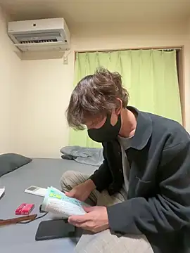 UKI06 online show from March 13, 1:40 pm