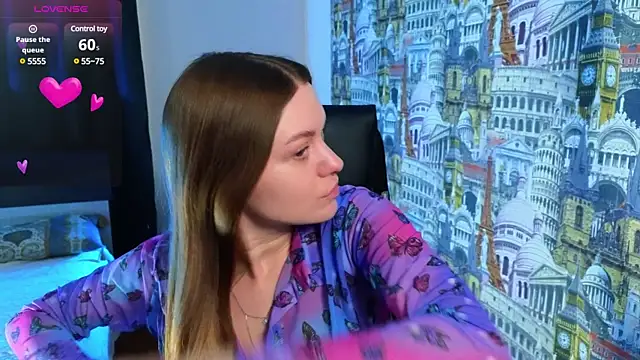 Snapshot of Lovella_Lips chatting on February 24, 11:32 am Lovella Lips online show from February 24, 11:32 am