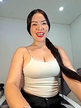 Anal Luucia online show from June 19, 1:37 pm