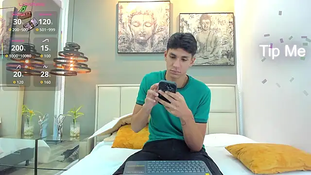 Snapshot of kieran_derek chatting on November 27, 3:19 am kieran derek online show from November 27, 3:19 am