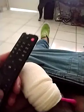 Snapshot of 6MataGarcia chatting on March 3, 4:35 pm 6MataGarcia online show from March 3, 4:35 pm