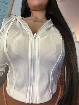 stefania lerner online show from February 10, 12:53 pm