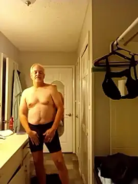 marc1812 online show from December 5, 5:37 am