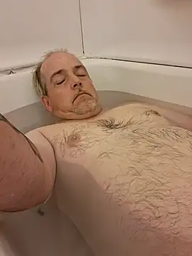 Snapshot of marc1812 chatting on October 7, 2:20 am marc1812 online show from October 7, 2:20 am