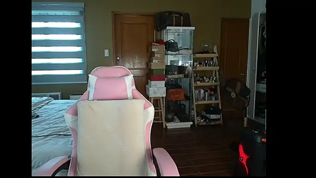 aya saki online show from January 15, 7:37 am