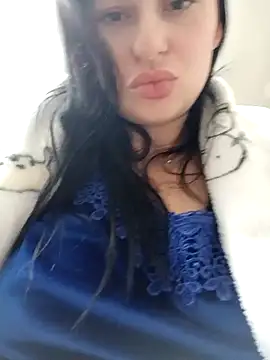 Snapshot of YuliannaFox chatting on January 7, 6:48 am YuliannaFox online show from January 7, 6:48 am