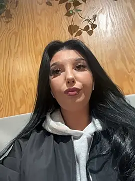 Snapshot of Tisha_Busty chatting on March 9, 2:32 pm Tisha Busty online show from March 9, 2:32 pm