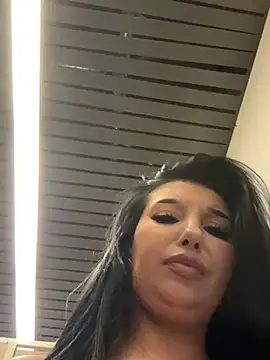 Snapshot of Tisha_Busty chatting on March 15, 1:29 pm Tisha Busty online show from March 15, 1:29 pm