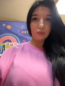 Snapshot of Tisha_Busty chatting on June 7, 11:58 am Tisha Busty online show from June 7, 11:58 am