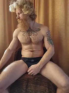 Gingerbeard40 online show from February 15, 6:21 am