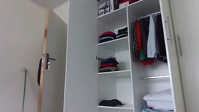 sweets 80 online show from February 25, 12:48 pm