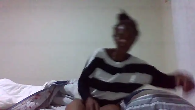 Snapshot of sweets_80 chatting on July 5, 2:40 am sweets 80 online show from July 5, 2:40 am