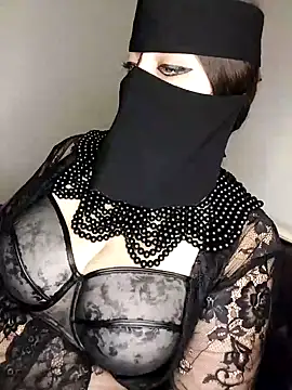 Snapshot of -Arab_milf- chatting on December 26, 7:05 pm -Arab milf- online show from December 26, 7:05 pm