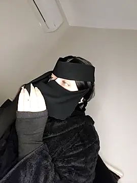 Snapshot of -Arab_milf- chatting on February 17, 8:09 am -Arab milf- online show from February 17, 8:09 am