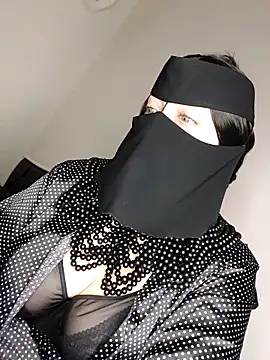 Snapshot of -Arab_milf- chatting on February 19, 6:11 am -Arab milf- online show from February 19, 6:11 am