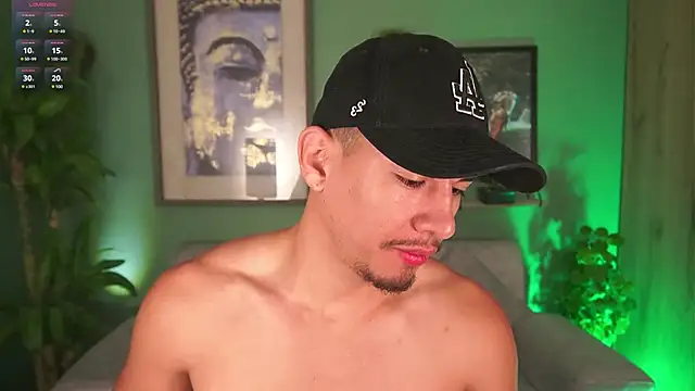 Aaronfox x online show from February 28, 9:47 am