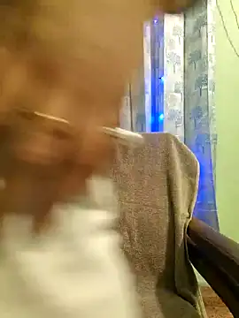 Snapshot of MIss-Naina chatting on December 24, 4:19 pm MIss-Naina online show from December 24, 4:19 pm