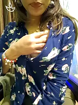 Snapshot of MIss-Naina chatting on December 26, 12:27 pm MIss-Naina online show from December 26, 12:27 pm