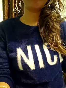 Snapshot of MIss-Naina chatting on January 10, 12:06 am MIss-Naina online show from January 10, 12:06 am