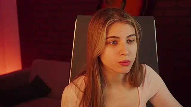 EllieCutes online show from March 16, 5:25 am