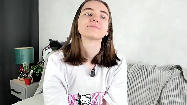 Snapshot of MeghanElson chatting on January 6, 11:18 am MeghanElson online show from January 6, 11:18 am