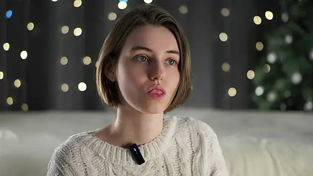 MeghanElson online show from January 13, 12:32 pm