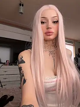 madelinexx online show from June 15, 9:33 am
