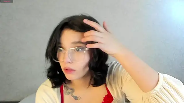 WildaBendell online show from December 5, 12:03 pm