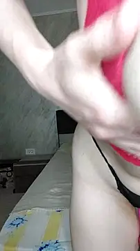 Snapshot of AliyaWade_ chatting on May 13, 5:54 pm AliyaWade online show from May 13, 5:54 pm