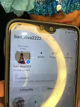 bad diva online show from January 3, 8:54 am