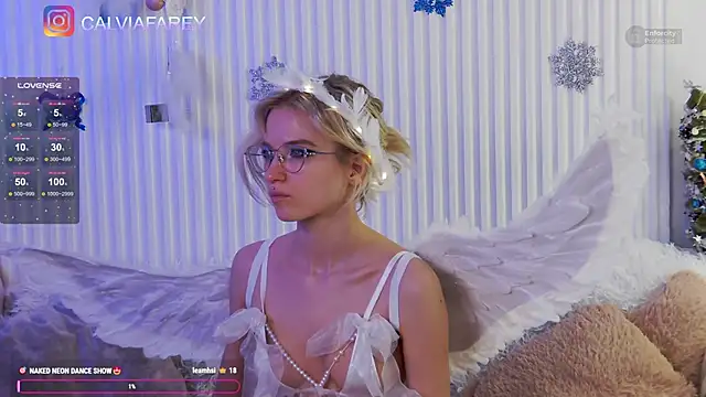 Snapshot of calviafarey chatting on November 29, 10:13 pm calviafarey online show from November 29, 10:13 pm