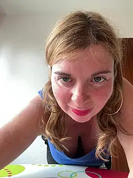 Snapshot of Lombada chatting on May 19, 12:22 pm Lombada online show from May 19, 12:22 pm