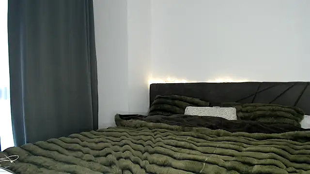 ElizabethAC online show from February 9, 6:50 am